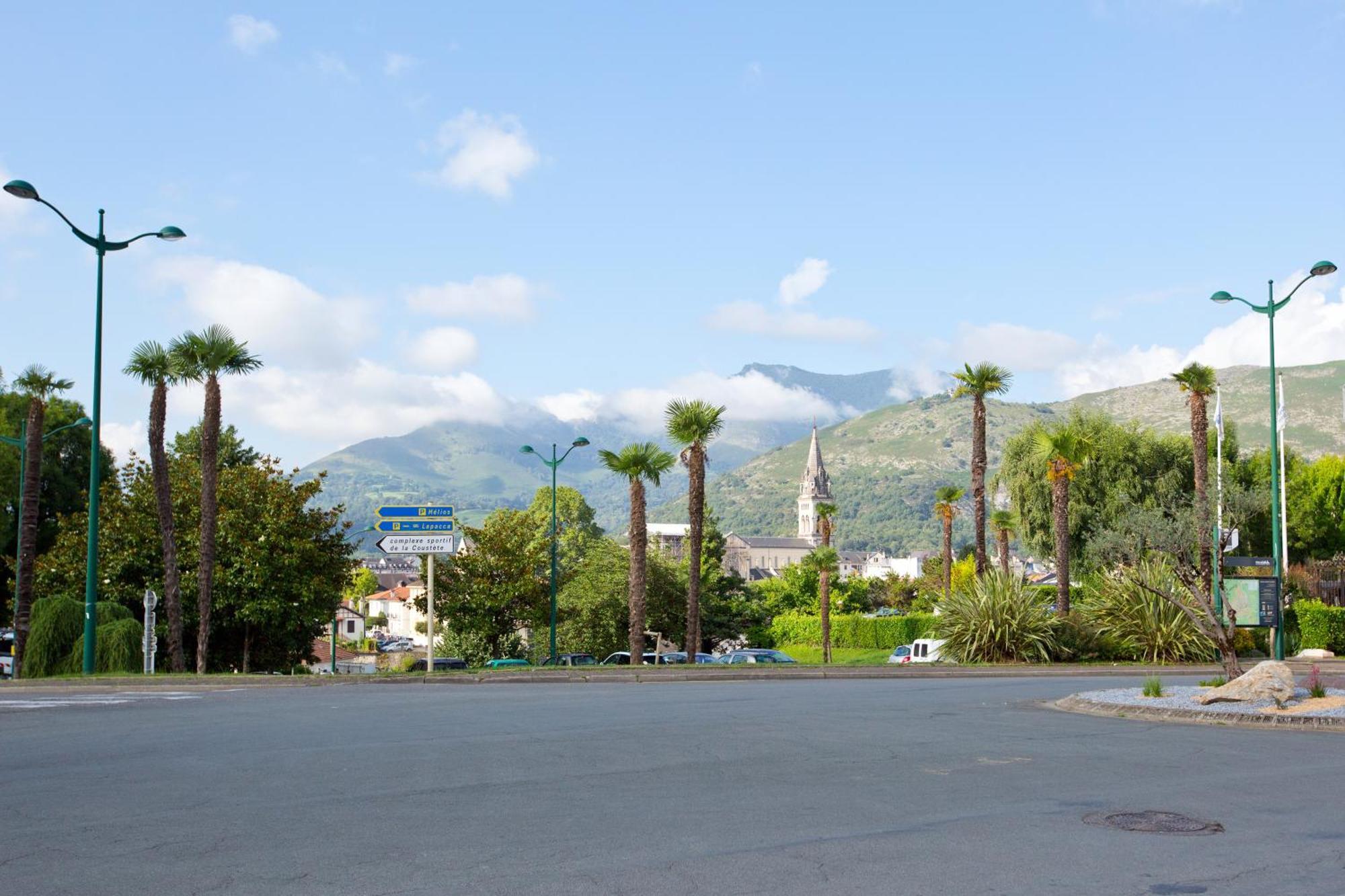 Studio Proche Gare Avec Parking Lourdes Exterior foto